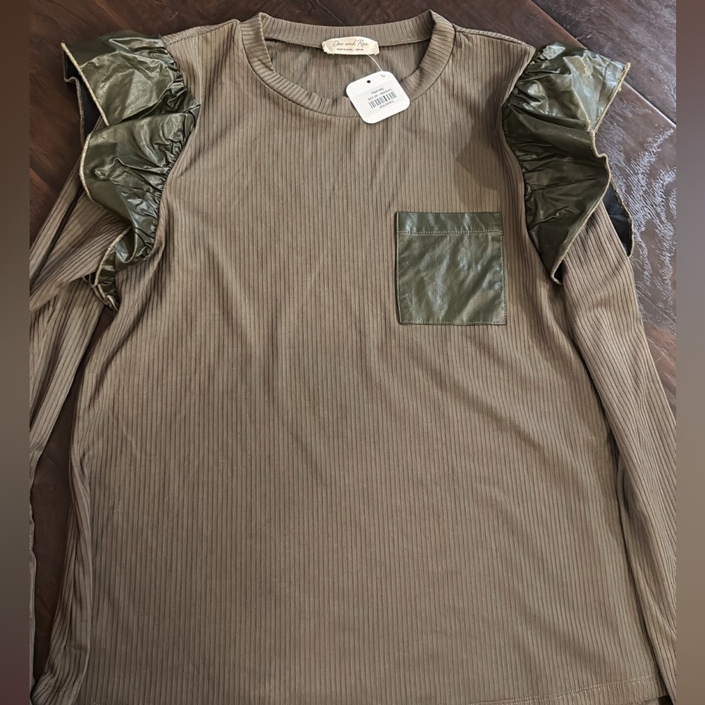 NEW Harvey Top